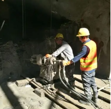 双鸭山水下抗分散灌浆料特点 水下不分散注浆料介绍